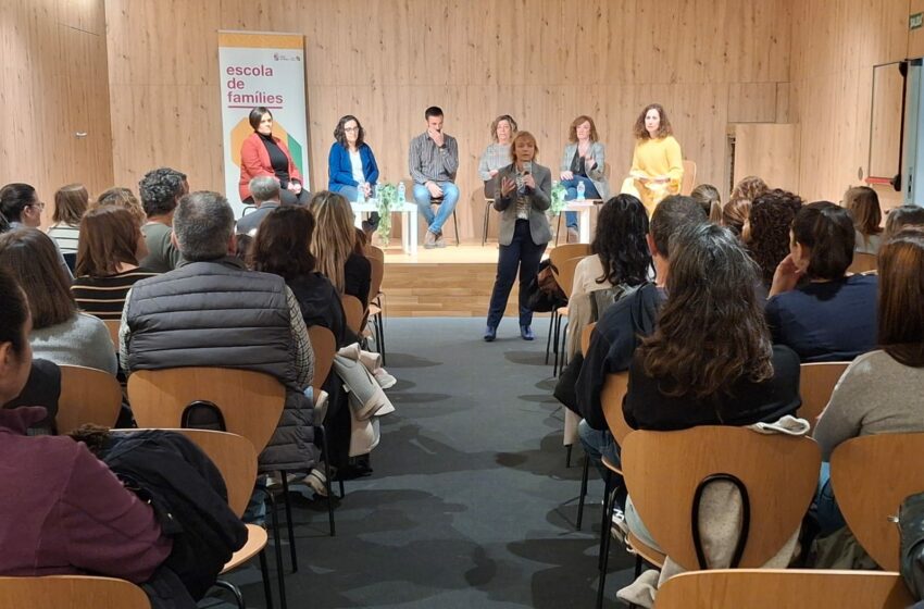 Quart de Poblet dona les claus per a entendre i acompanyar menors amb altes capacitats