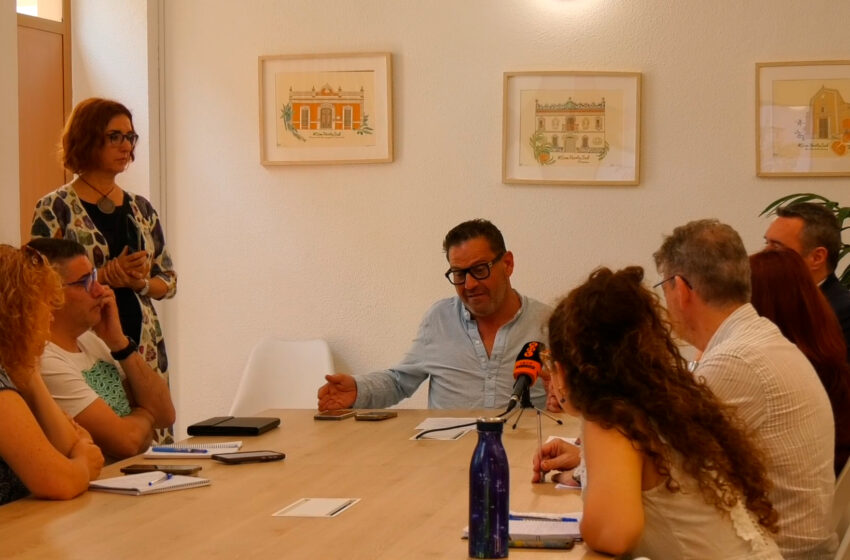 L’Ideco de l’Horta Sud premia l’escriptor Ferran Torrent i l’actriu María Almudéver