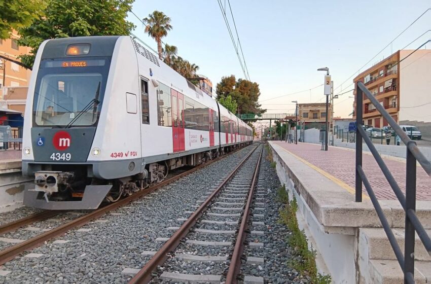 FGV inicia les proves d’electrificació nocturnes en el tram Torrent-Castelló de Metrovalència
