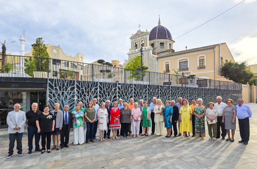 Picassent ret homenatge a les parelles que celebren enguany les seues bodes d’or