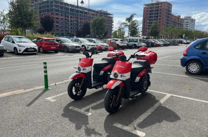 Quart de Poblet impulsa la mobilitat sostenible amb un servei de motos elèctriques de lloguer