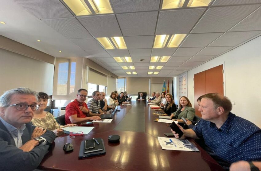 La Generalitat crea un grup de treball amb la CEV, UGT i CCOO per a millorar l’ocupabilitat a través de la formació professional