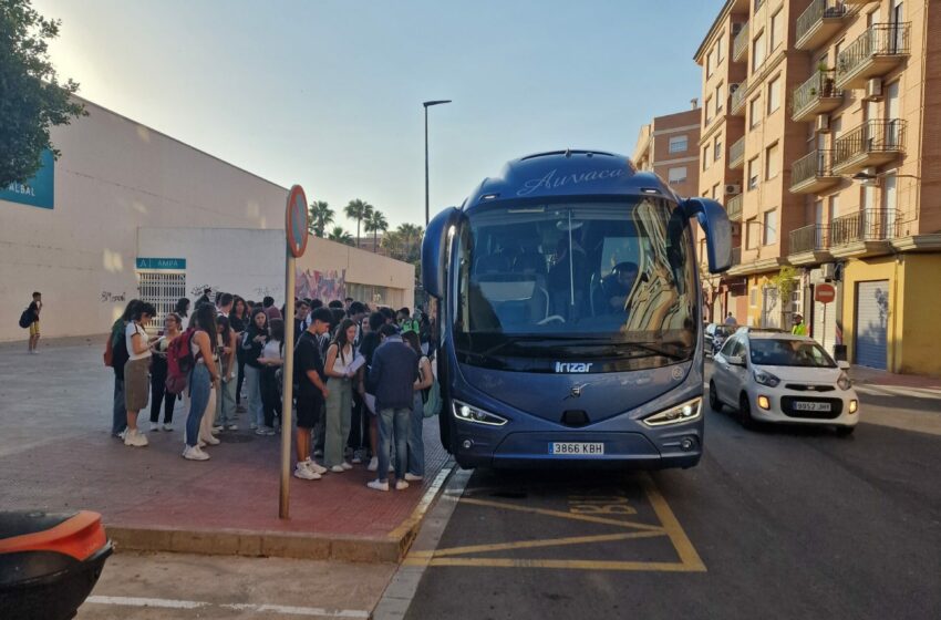L’Ajuntament d’Albal fleta un autobús gratuït per a portar l’alumnat a les proves de la PAU