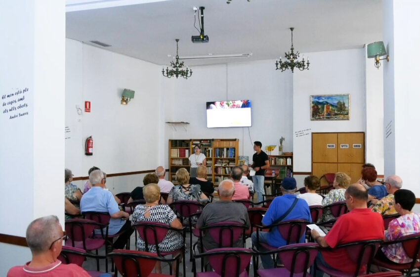 Alzira acull la xarrada ‘Previndre el maltractament en la vellesa’