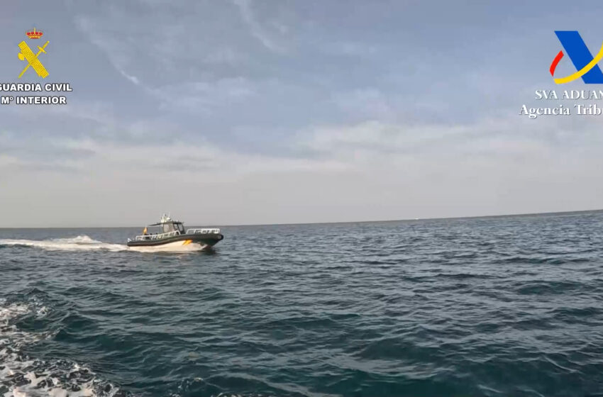 Simulacre aeronaval contra el narcotràfic davant les costes d’Alacant i València