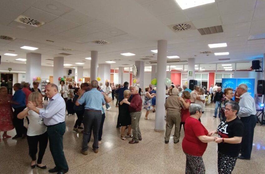  Quart de Poblet obri les inscripcions als Tallers de Persones Majors 2025/2026 per a fomentar un envelliment actiu i saludable