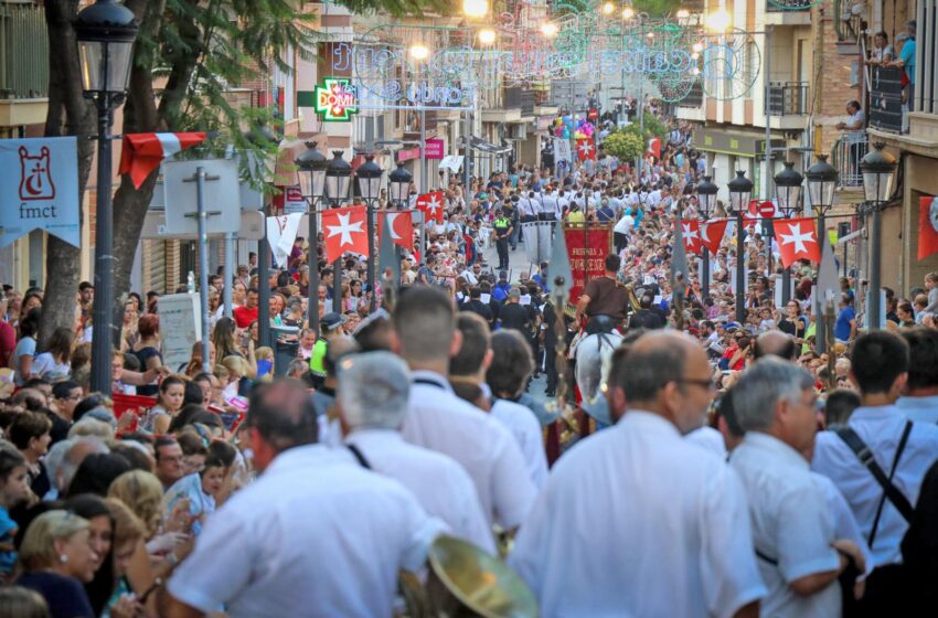 Torrent inicia els tràmits perquè les seues festes de Moros i Cristians siguen reconegudes com a Festa d’Interés Turístic Autonòmic