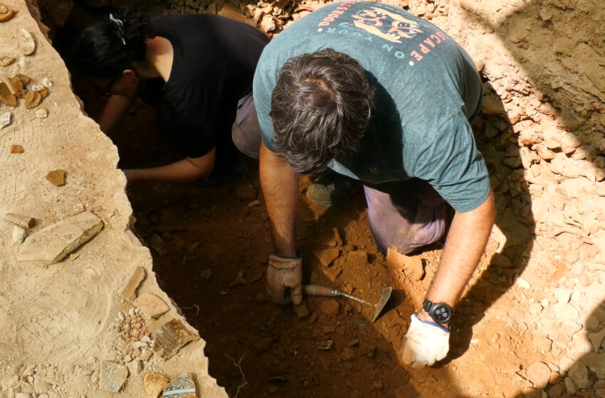Un camp de voluntariat arqueològic dibuixa la història de Manises a través de la ceràmica