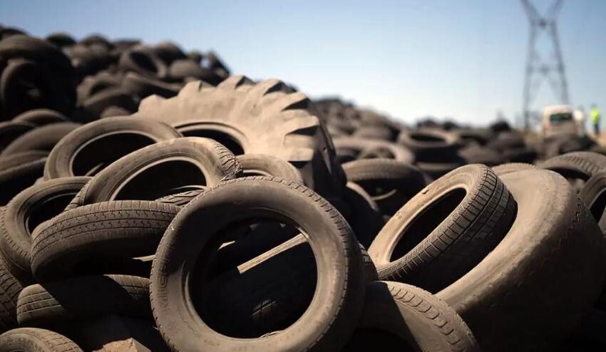  La Generalitat gestiona més de 30.000 pneumàtics recollits després de les riuades per garantir el reciclatge