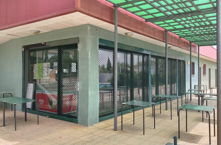 Oberta la licitació del bar de la piscina municipal de l’Eliana