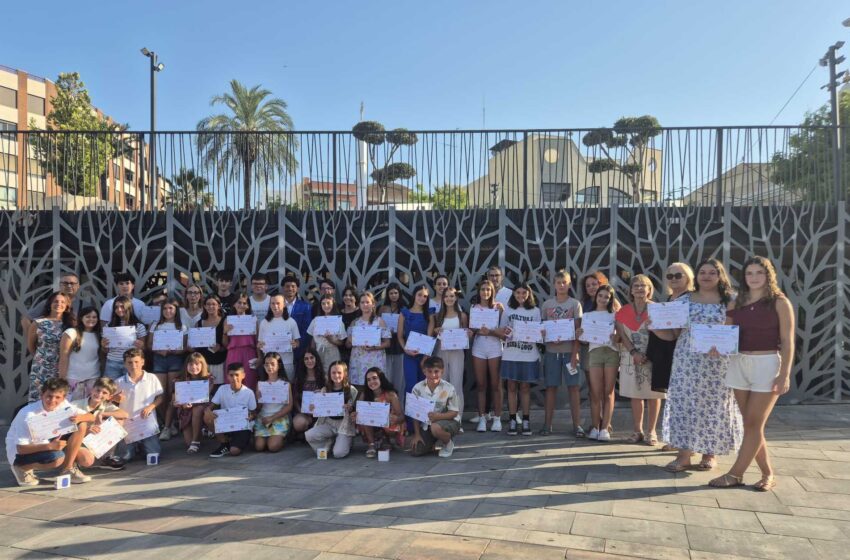  Picassent reconeix l’esforç i el mèrit acadèmic de 36 alumnes amb un acte emotiu i participatiu