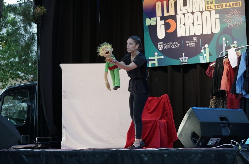 ‘A la Lluna de Torrent’ arranca amb èxit rotund i un gran ambient festiu