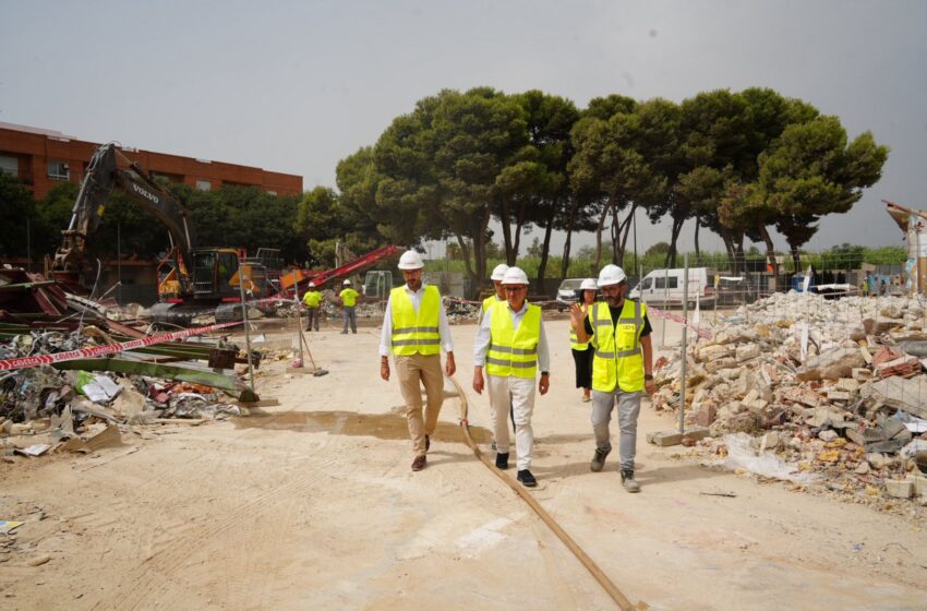 Avança la reconstrucció dels centres educatius més afectats per la riuada amb l’enderrocament de les instal·lacions danyades