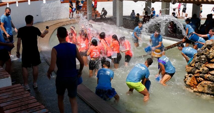 La celebració de les Cucanyes i el Pato de Benifaió donen el tret d’eixida a la primera setmana gran de les festes