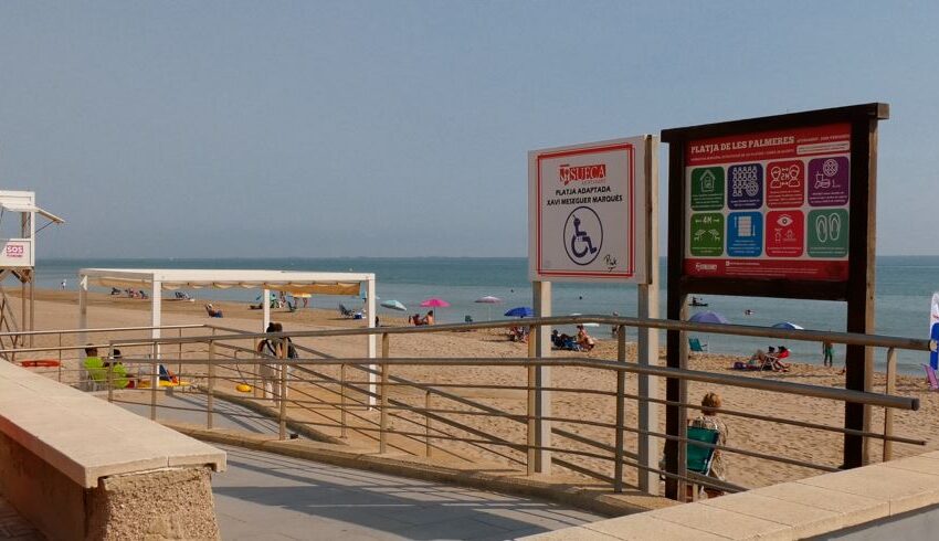 Sueca aposta per unes platges accessibles amb punts de bany adaptat