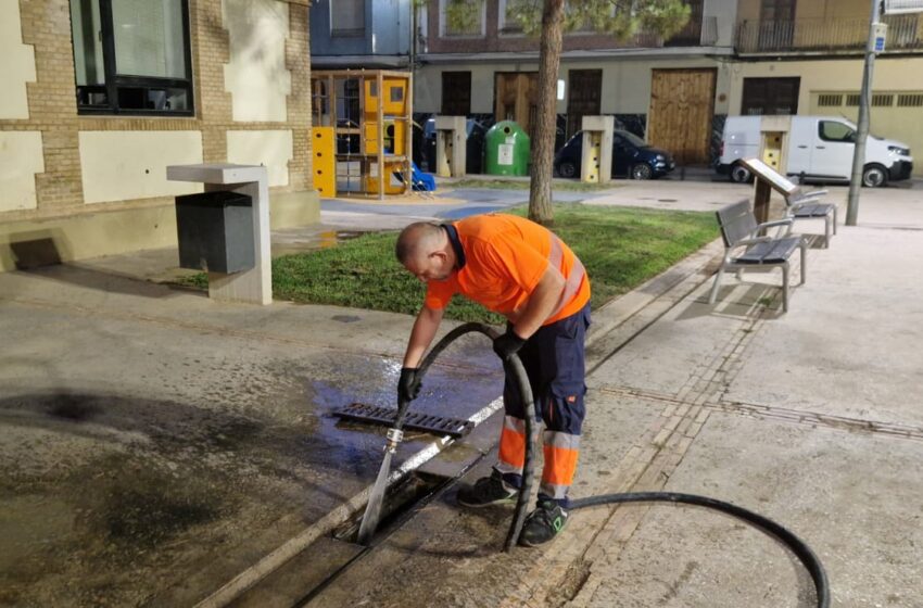 Massanassa intensifica la neteja d’imbornals després de la DANA i es prepara per a la tardor