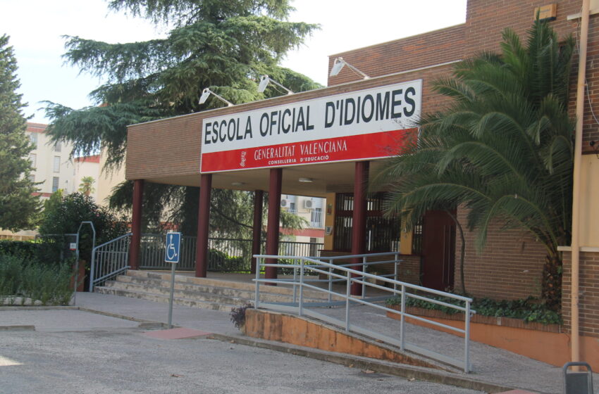  Educació incrementa el nombre de grups i l’oferta de places de les Escoles Oficials d’Idiomes per al curs 2025-2026