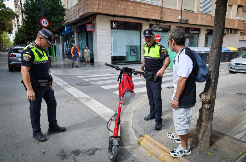  Torrent reforça el control dels patinets elèctrics amb una nova campanya executiva