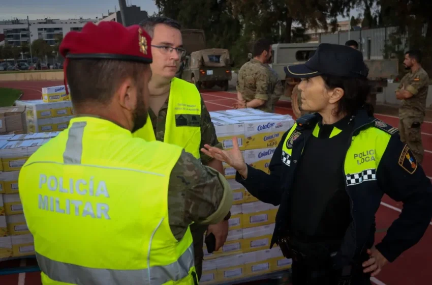 Torrent homenatja la seua Policia Local amb un acte institucional