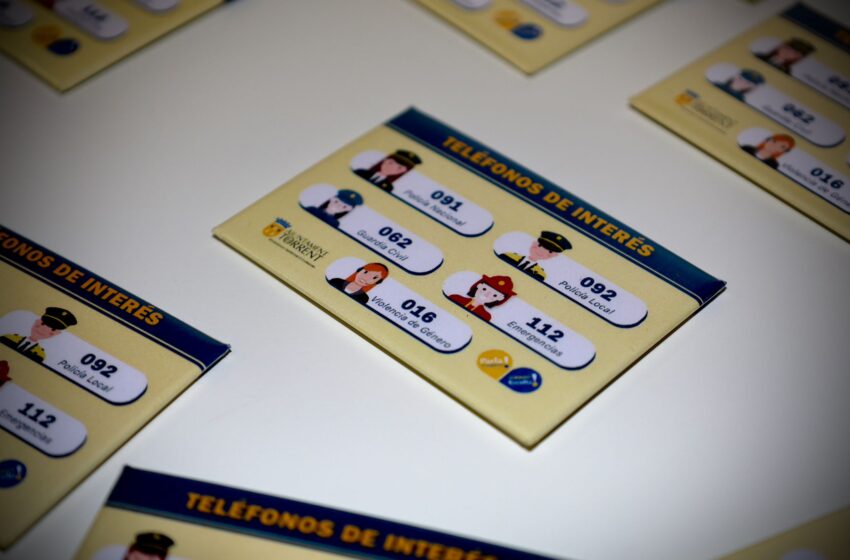  Èxit de participació en la xarrada sobre ciberdelictes celebrada a la Sala Cívica de l’Antic Mercat