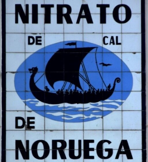  El Ple impulsa la protecció patrimonial de dos panells ceràmics del Grau i Pinedo