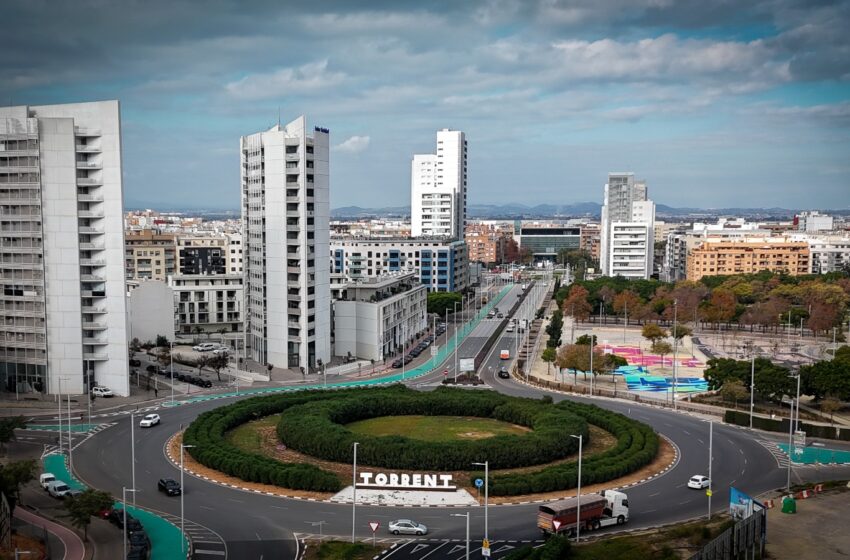  Torrent s’adhereix a la Xarxa de Governança Local per reforçar transparència i participació