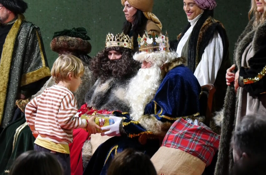  La pluja modifica les cavalcades de Reis a diversos municipis de l’Horta Sud.