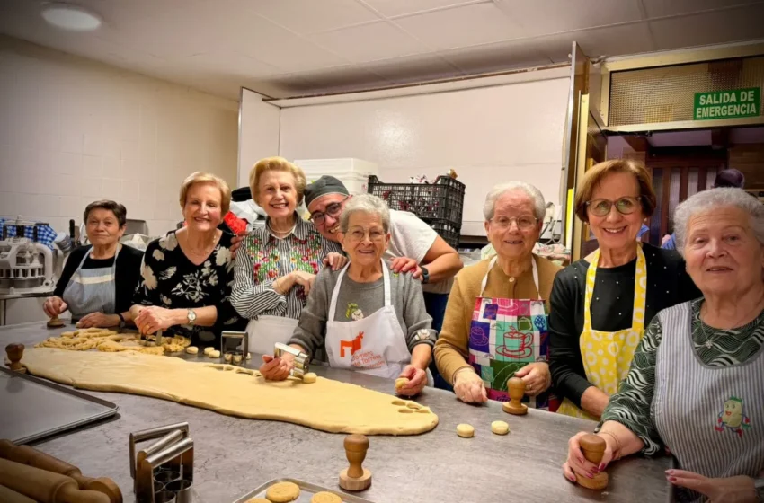  Torrent elabora els tradicionals ‘santblaiets’ per a la festivitat de Sant Blai del 3 de febrer