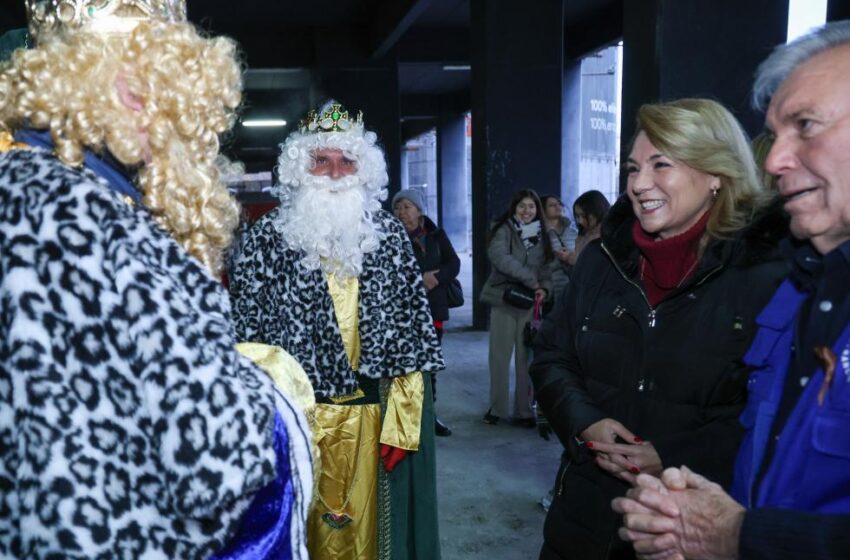  Camarero reafirma el compromís del Consell amb els més vulnerables en el repartiment solidari de Reis del Banc d’Aliments i el Valencia CF