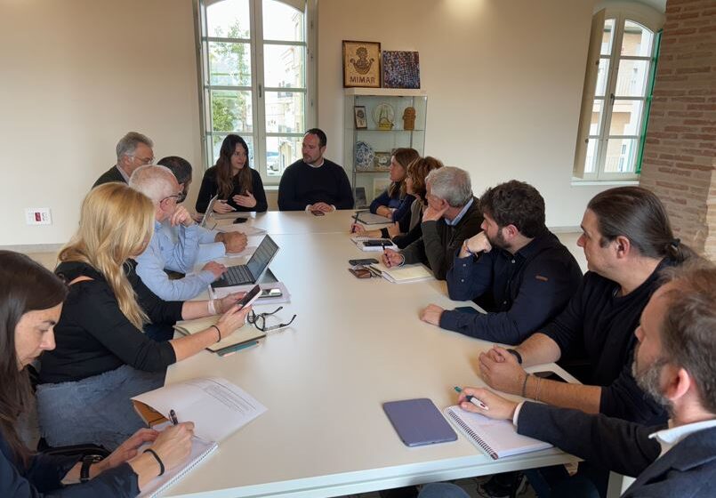  Manises es reuneix amb la Comissionada per a la reconstrucció després de la DANA